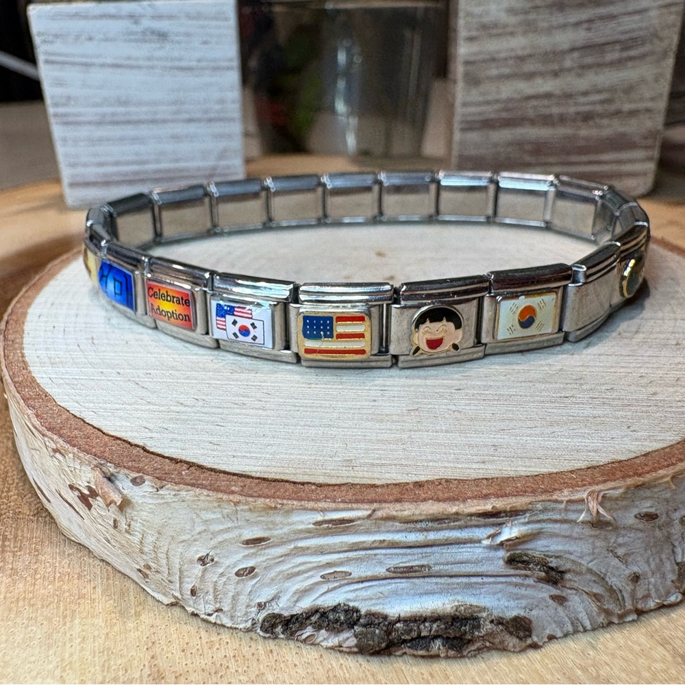 Silver Italian Charm Bracelet with Flag charms 🇺🇸🇰🇷